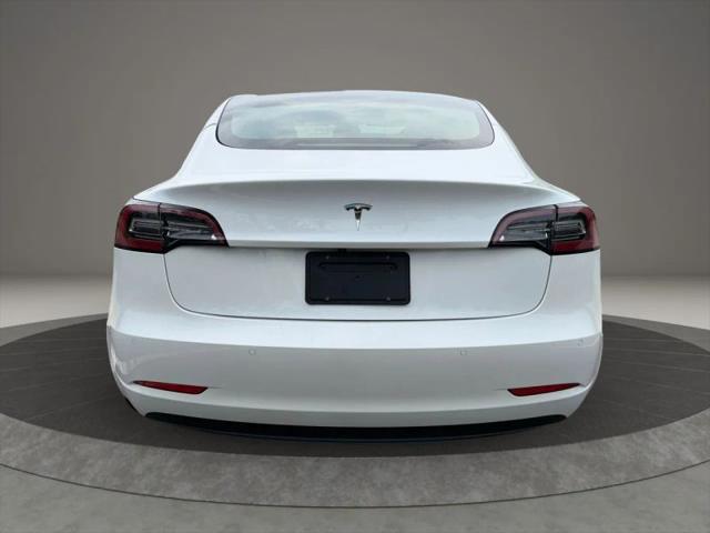 2021 Tesla Model 3 Standard Range Plus Rear-Wheel Drive