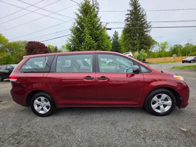 2013 Toyota Sienna L V6 7 Passenger