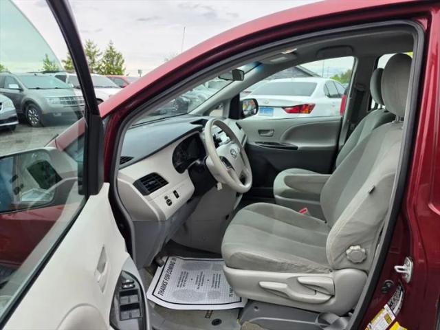2013 Toyota Sienna L V6 7 Passenger