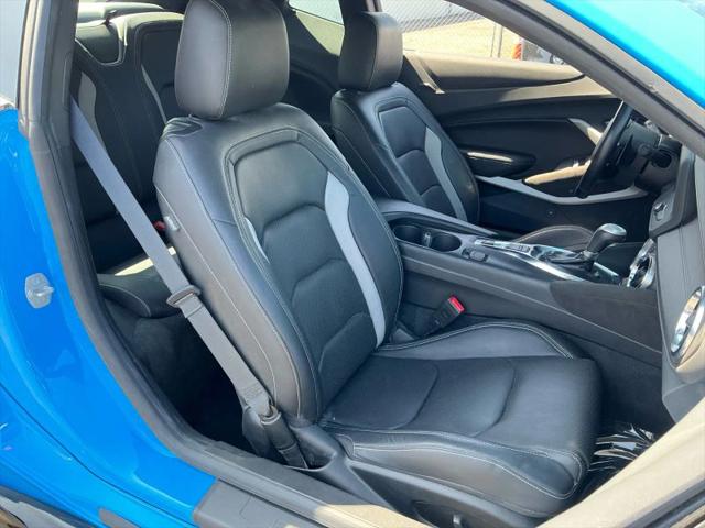 2022 Chevrolet Camaro RWD Coupe 2LT