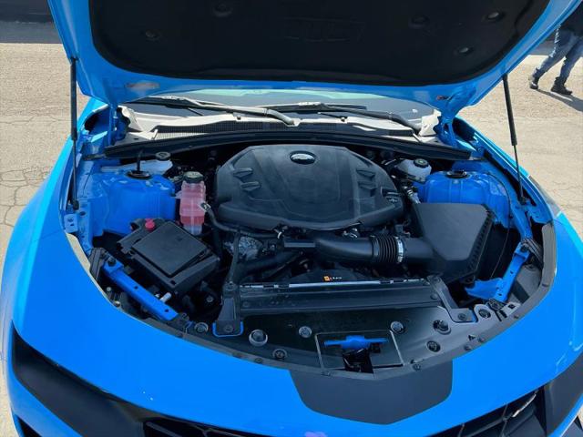2022 Chevrolet Camaro RWD Coupe 2LT