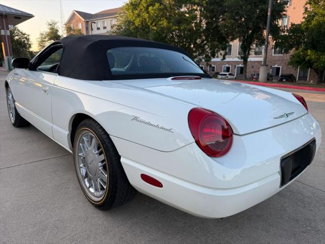 2002 Ford Thunderbird Base