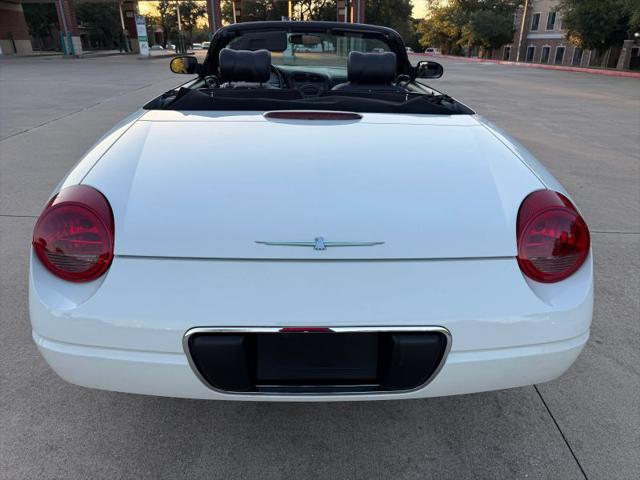 2002 Ford Thunderbird Base