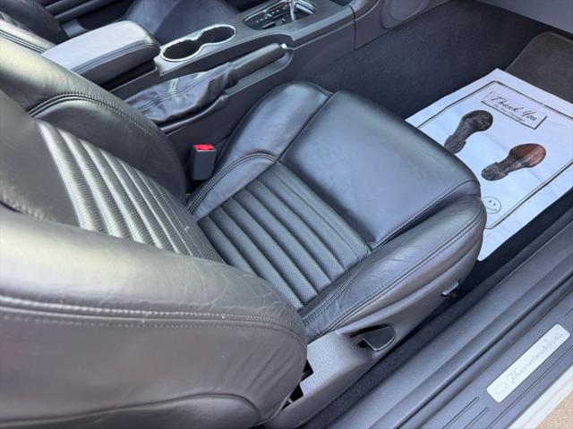 2002 Ford Thunderbird Base