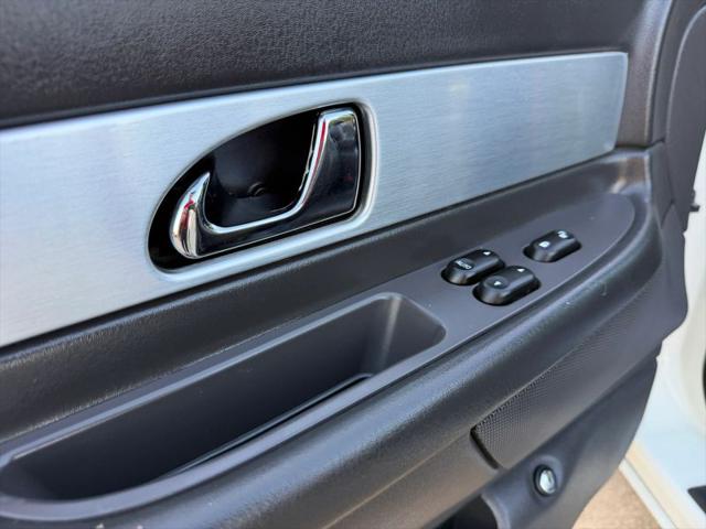 2002 Ford Thunderbird Base