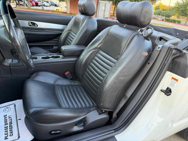 2002 Ford Thunderbird Base
