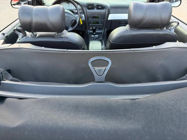 2002 Ford Thunderbird Base