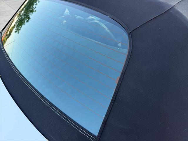 2002 Ford Thunderbird Base