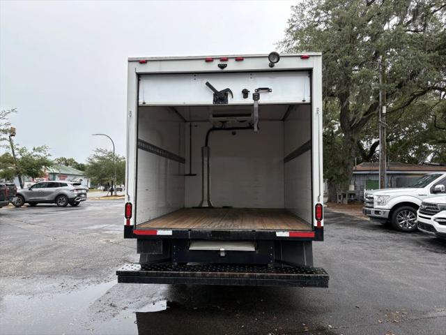 2023 GMC Savana Cutaway Work Van