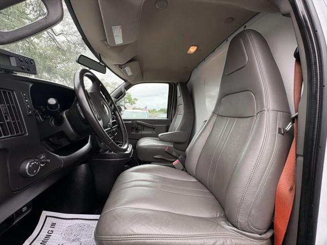 2023 GMC Savana Cutaway Work Van
