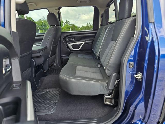 2017 Nissan Titan SV
