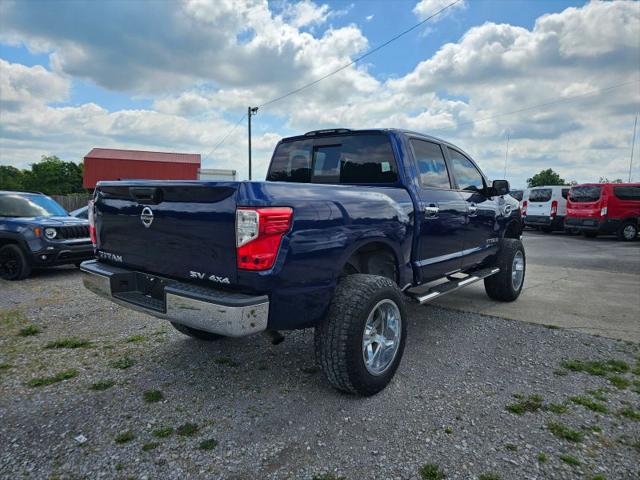 2017 Nissan Titan SV