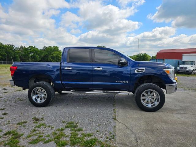 2017 Nissan Titan SV