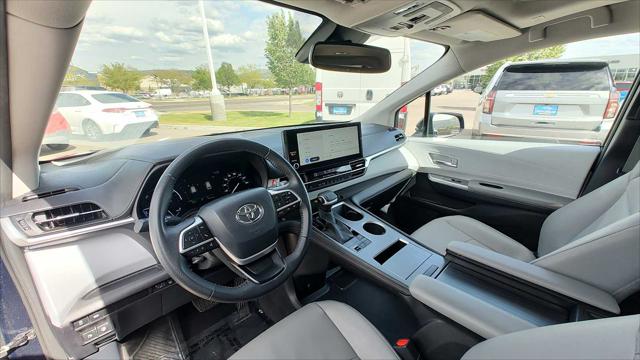 2025 Toyota Sienna XLE 8 Passenger