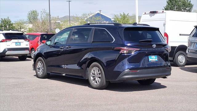2025 Toyota Sienna XLE 8 Passenger