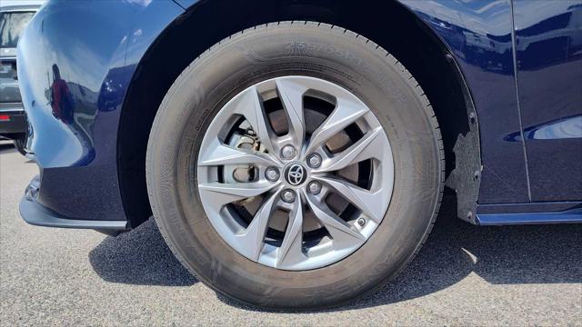 2025 Toyota Sienna XLE 8 Passenger