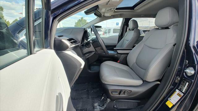2025 Toyota Sienna XLE 8 Passenger