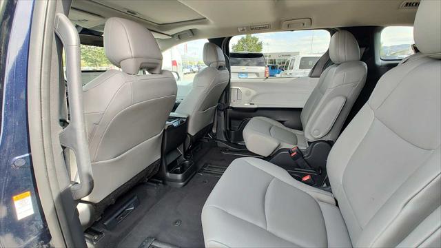 2025 Toyota Sienna XLE 8 Passenger