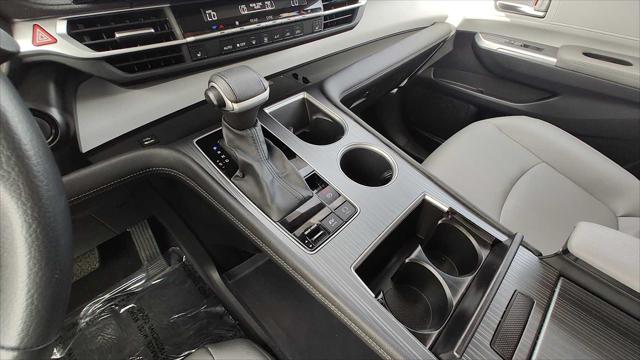 2025 Toyota Sienna XLE 8 Passenger
