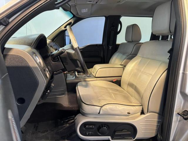 2006 Lincoln Mark LT Base