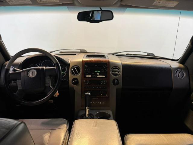 2006 Lincoln Mark LT Base