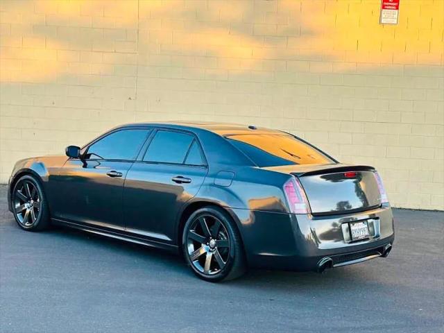 2014 Chrysler 300 SRT8