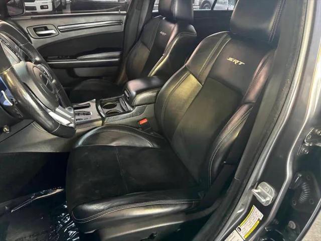 2014 Chrysler 300 SRT8