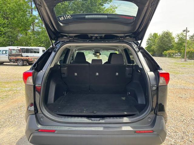 2022 Toyota RAV4 Hybrid LE