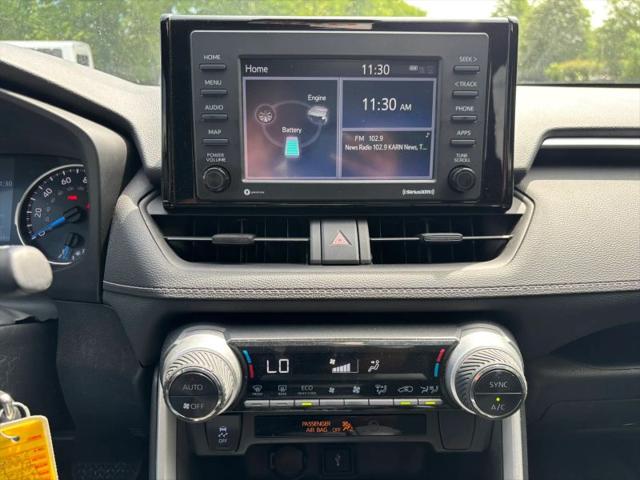 2022 Toyota RAV4 Hybrid LE