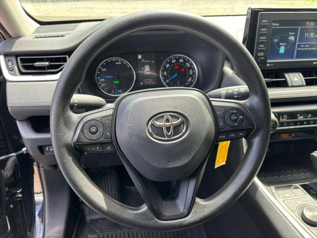 2022 Toyota RAV4 Hybrid LE