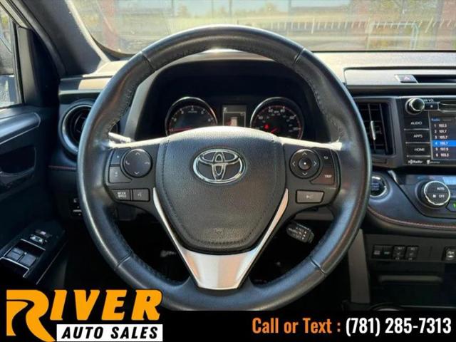 2017 Toyota RAV4 SE