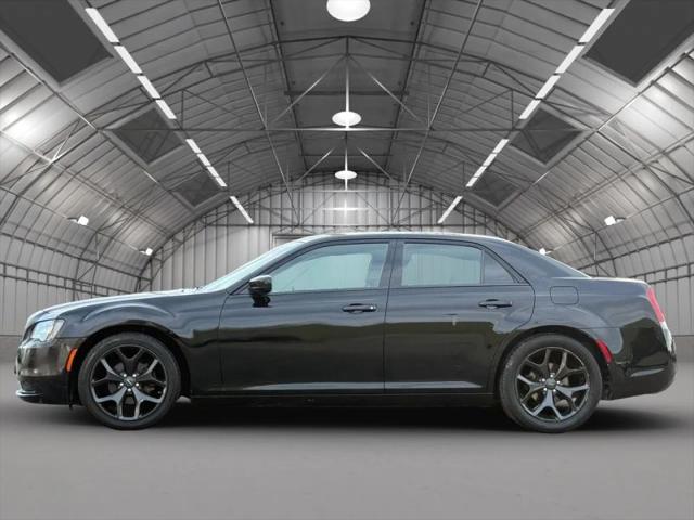 2021 Chrysler 300 Touring