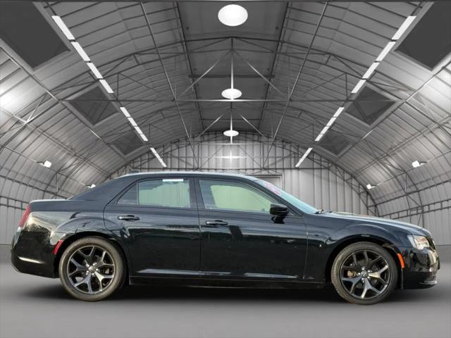 2021 Chrysler 300 Touring