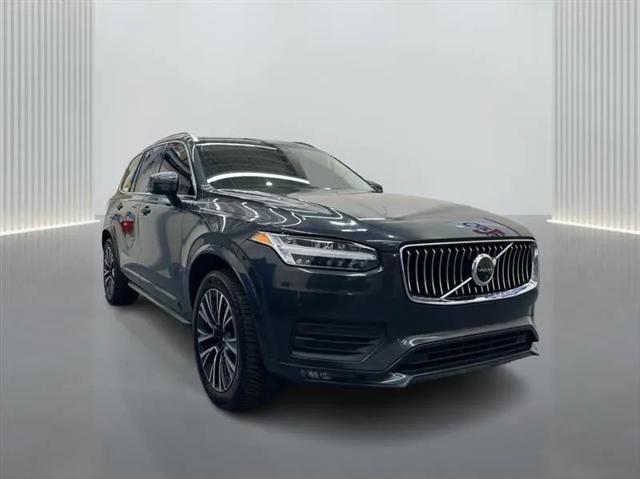 2022 Volvo XC90 T6 Momentum 7 Passenger