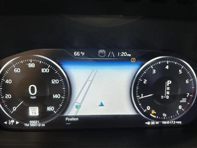 2022 Volvo XC90 T6 Momentum 7 Passenger