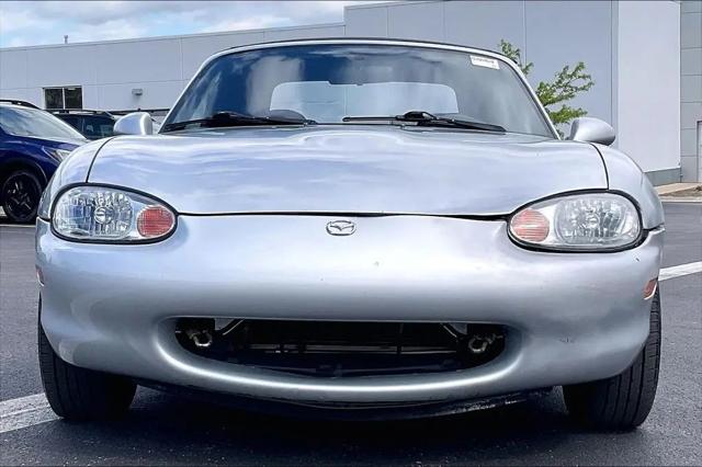 1999 Mazda MX-5 Base