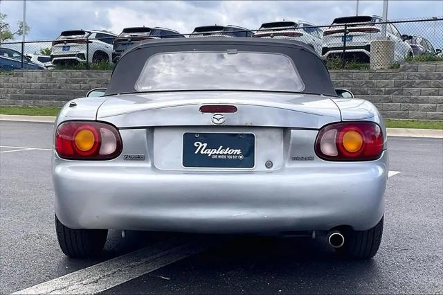 1999 Mazda MX-5 Base