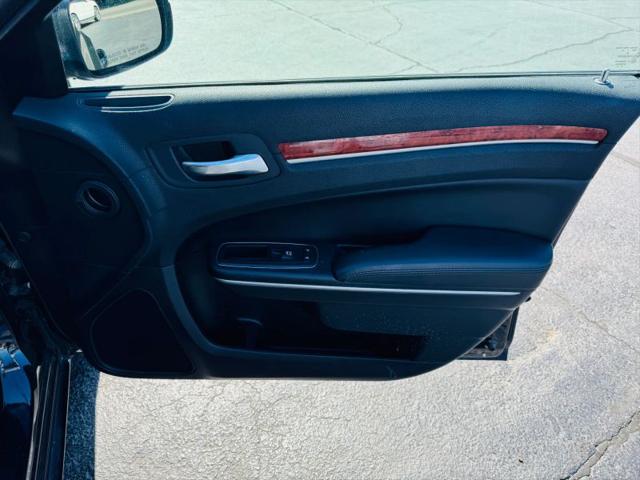 2014 Chrysler 300 300