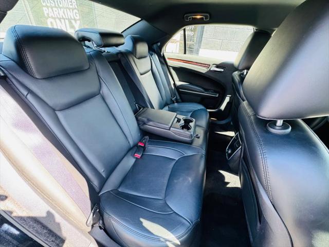 2014 Chrysler 300 300