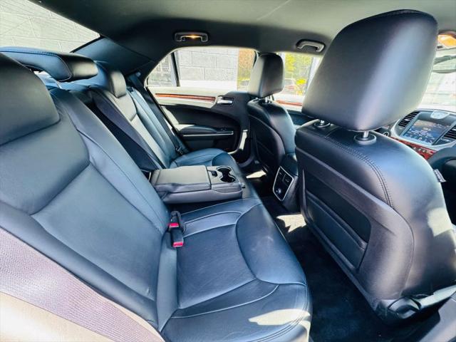 2014 Chrysler 300 300