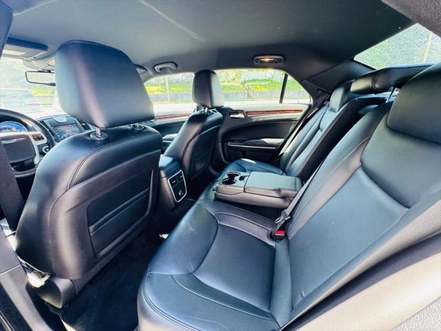 2014 Chrysler 300 300