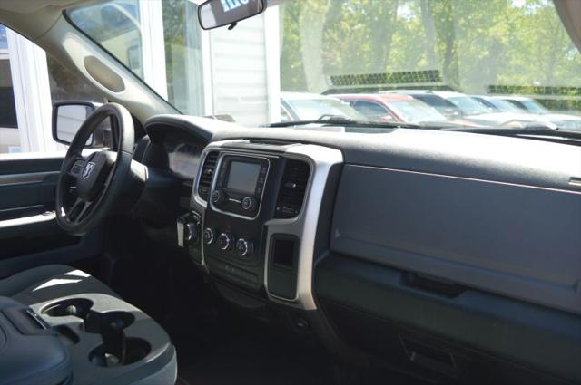 2020 Ram 1500 SLT Crew Cab 4x2 6'4" Box