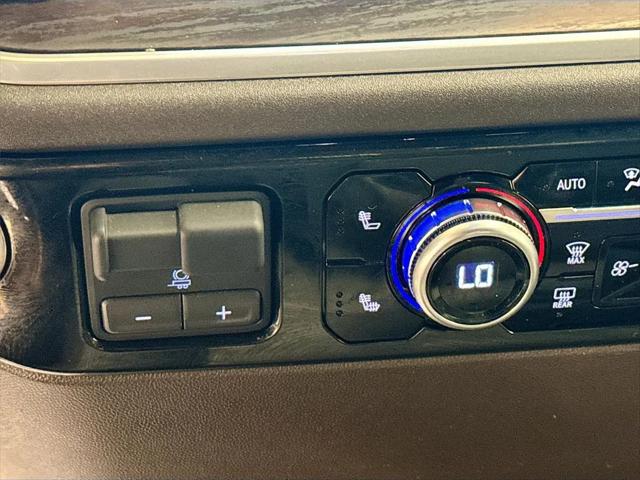 2025 GMC Sierra 1500 4WD Crew Cab Short Box SLT