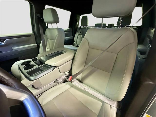 2025 GMC Sierra 1500 4WD Crew Cab Short Box SLT