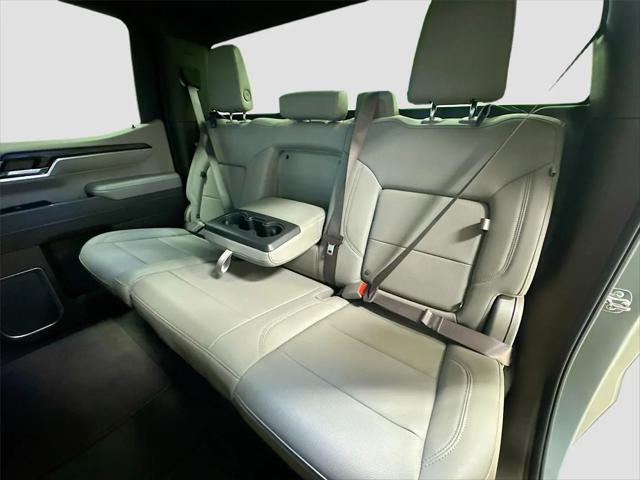 2025 GMC Sierra 1500 4WD Crew Cab Short Box SLT