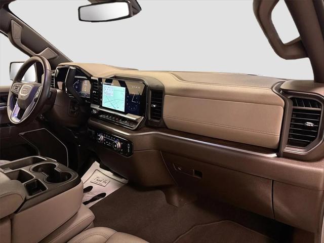 2025 GMC Sierra 1500 4WD Crew Cab Short Box SLT