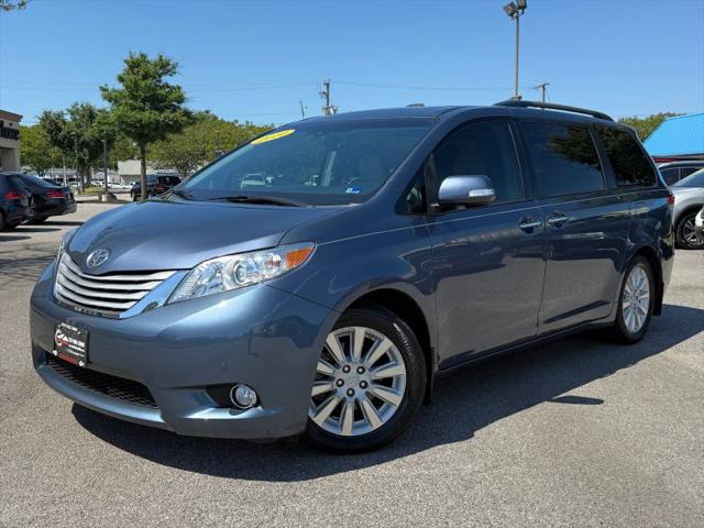 2014 Toyota Sienna XLE V6 7 Passenger Auto Access Seat