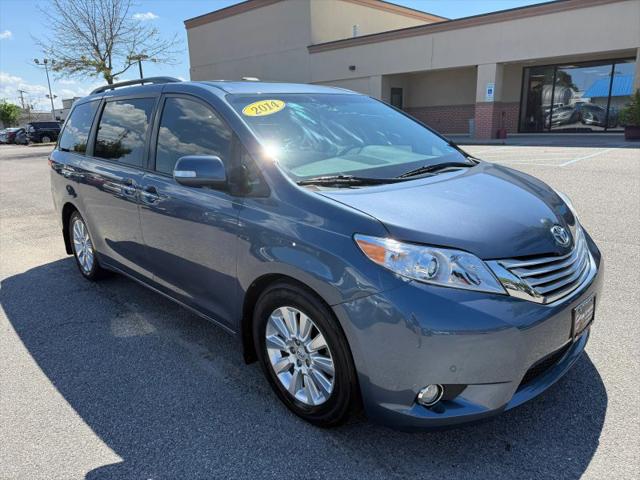 2014 Toyota Sienna XLE V6 7 Passenger Auto Access Seat