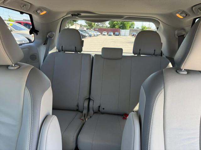 2014 Toyota Sienna XLE V6 7 Passenger Auto Access Seat