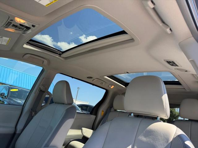 2014 Toyota Sienna XLE V6 7 Passenger Auto Access Seat